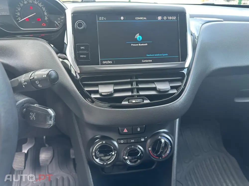 Peugeot 208 1.5 BlueHDi Signature