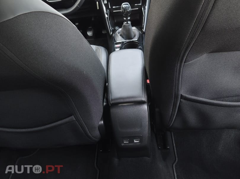 Peugeot 2008 TURBO 100 Allure