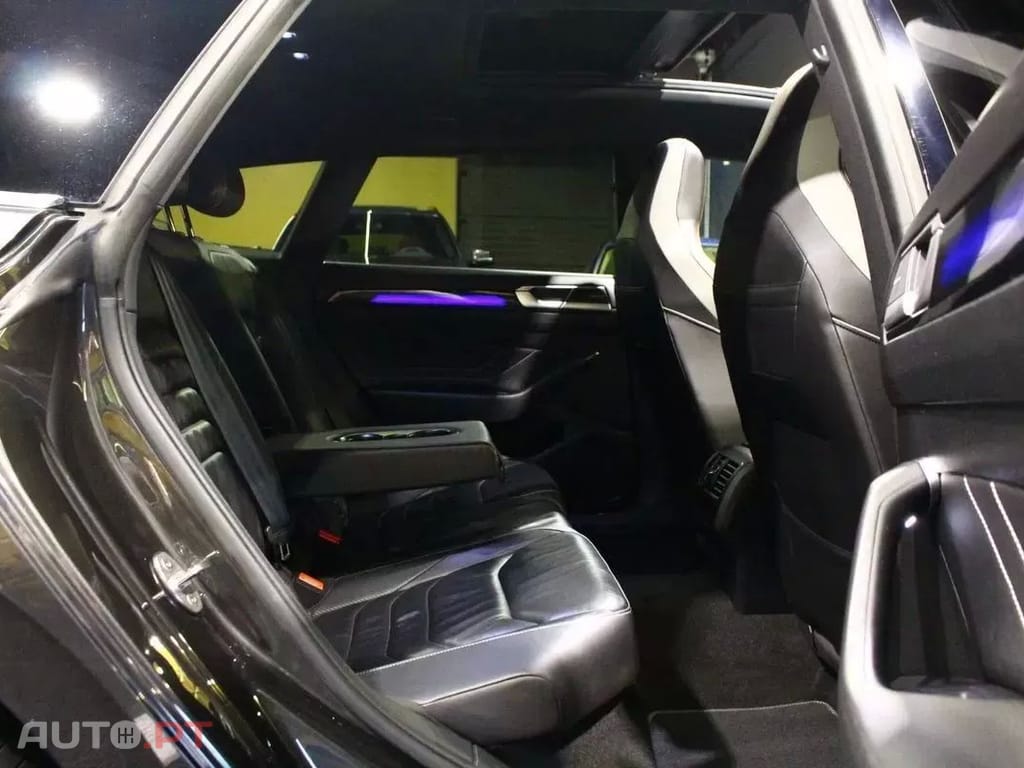 Volkswagen Arteon 2.0 TDI R-Line DSG