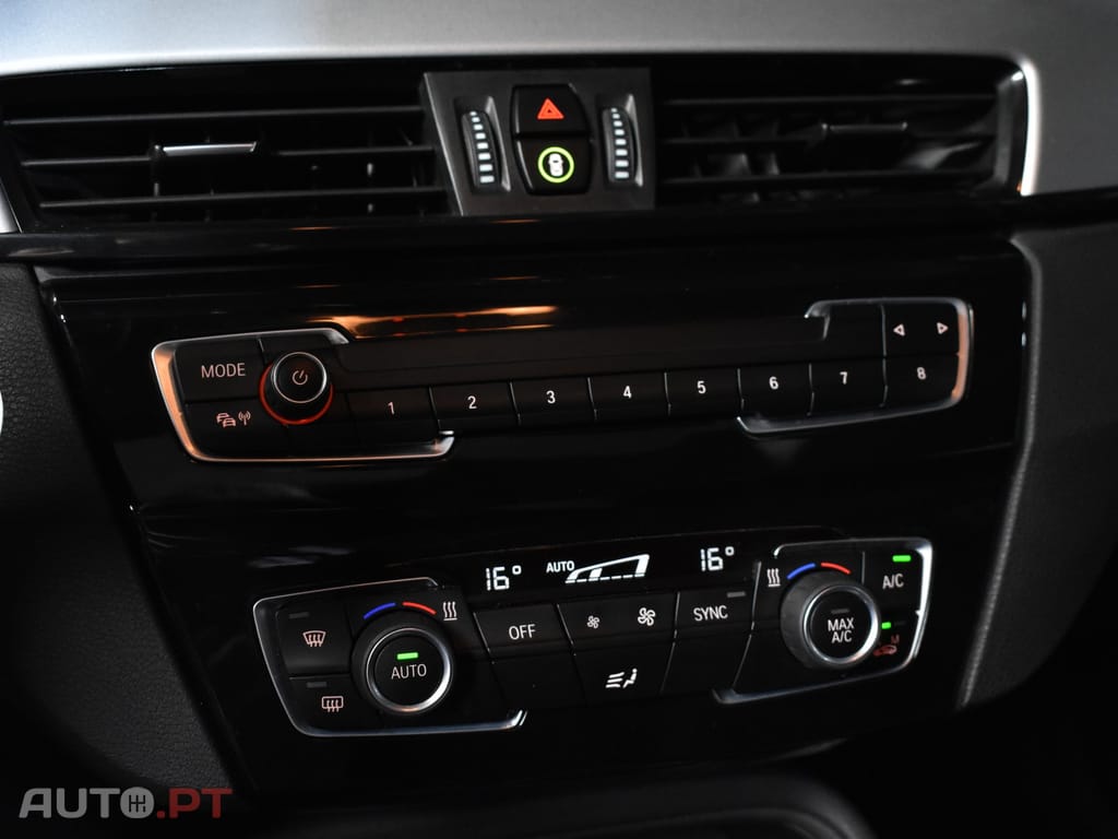 BMW X1 25 e xDrive Advantage
