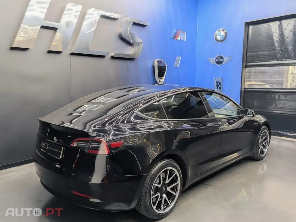 Tesla Model 3 Standard Range Plus RWD
