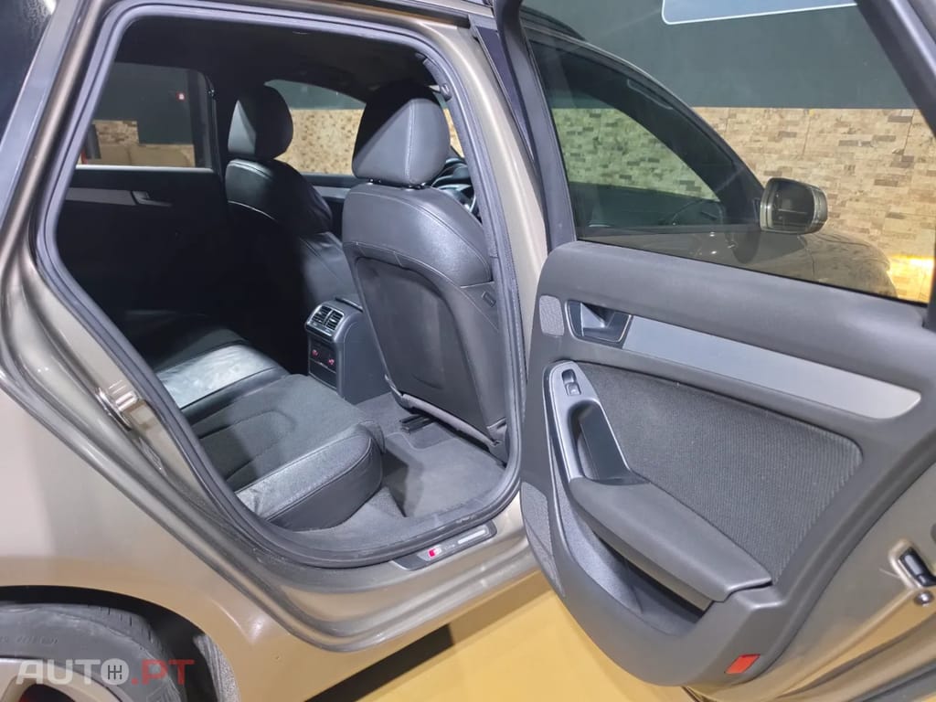 Audi A4 Avant 2.0 TDI S-line