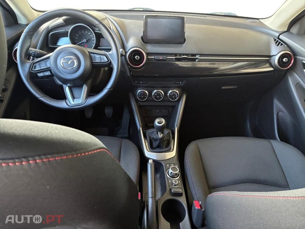 Mazda 2 1.5 e-SKYACTIV G M Elegance