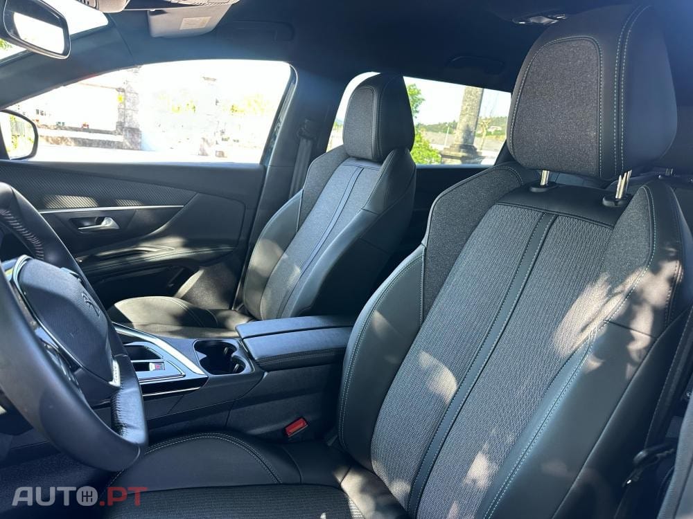 Peugeot 5008 1.5 BlueHDi Allure Pack EAT8