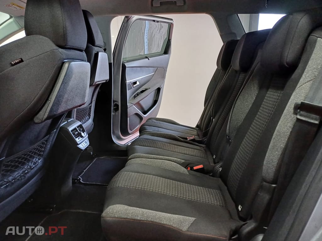 Peugeot 5008 1.5 BlueHDi Allure EAT8