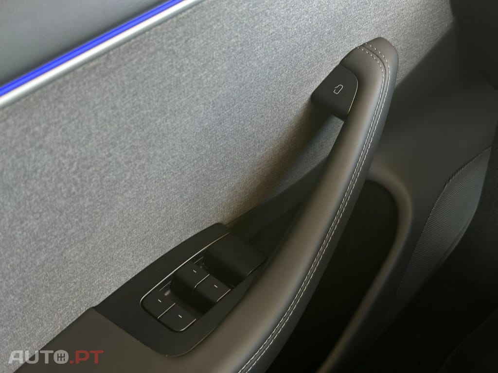 Tesla Model 3 Tração Traseira Premium