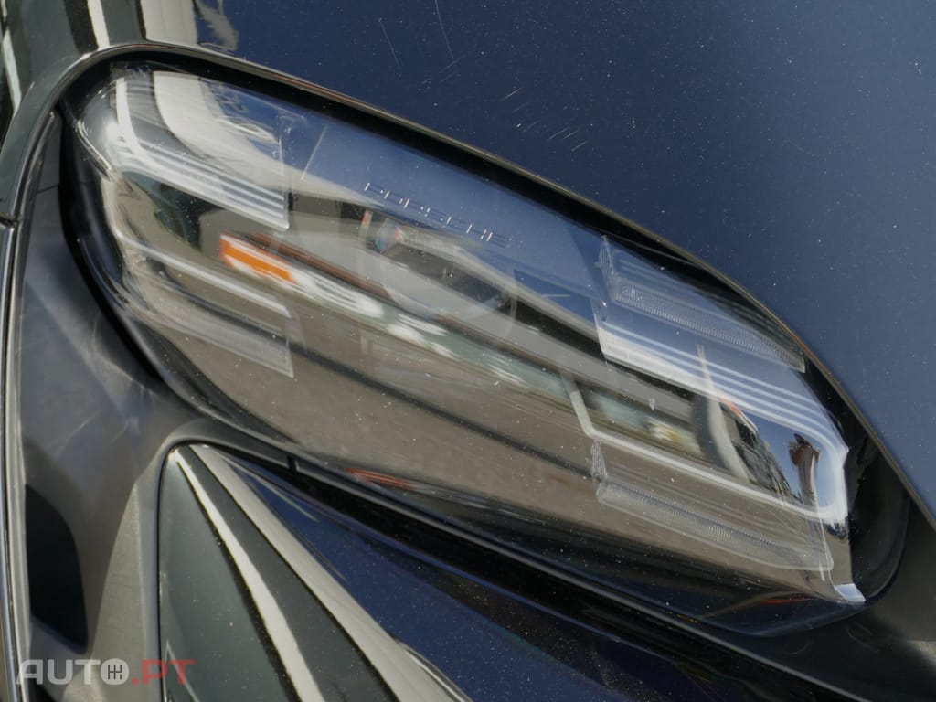 Porsche Taycan 4S