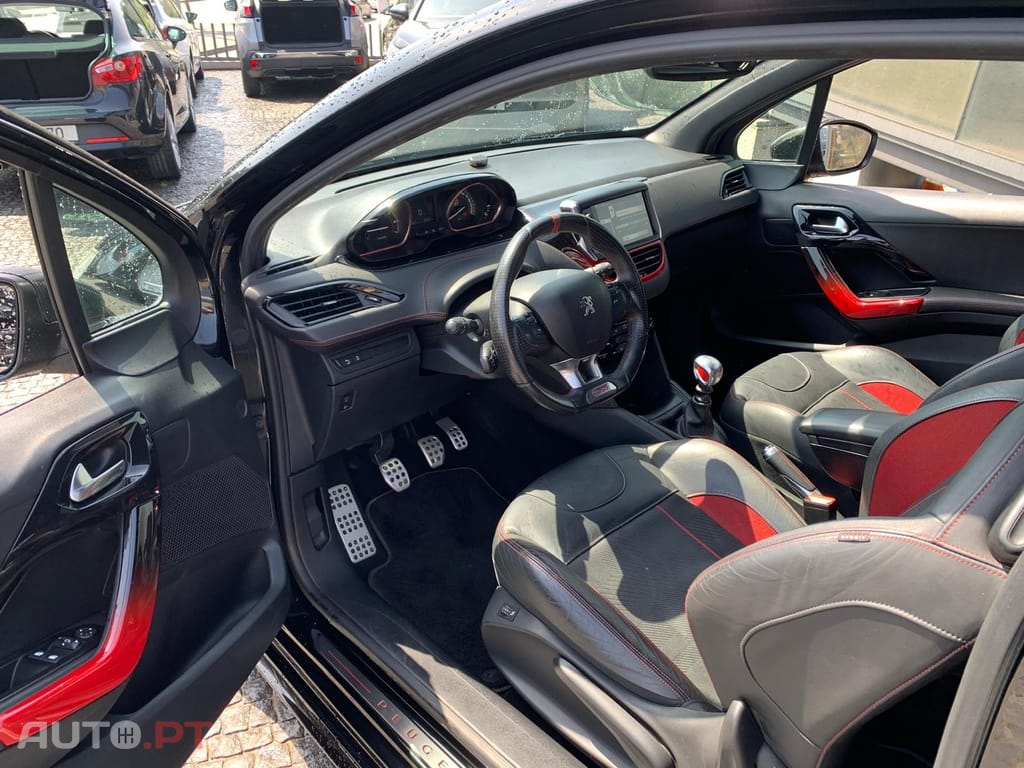 Peugeot 208 1.6 THP GTi