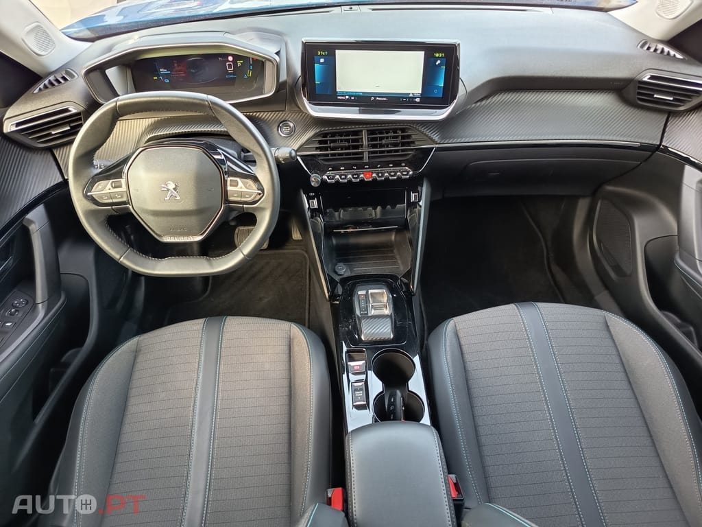 Peugeot E-2008 50 kWh Allure