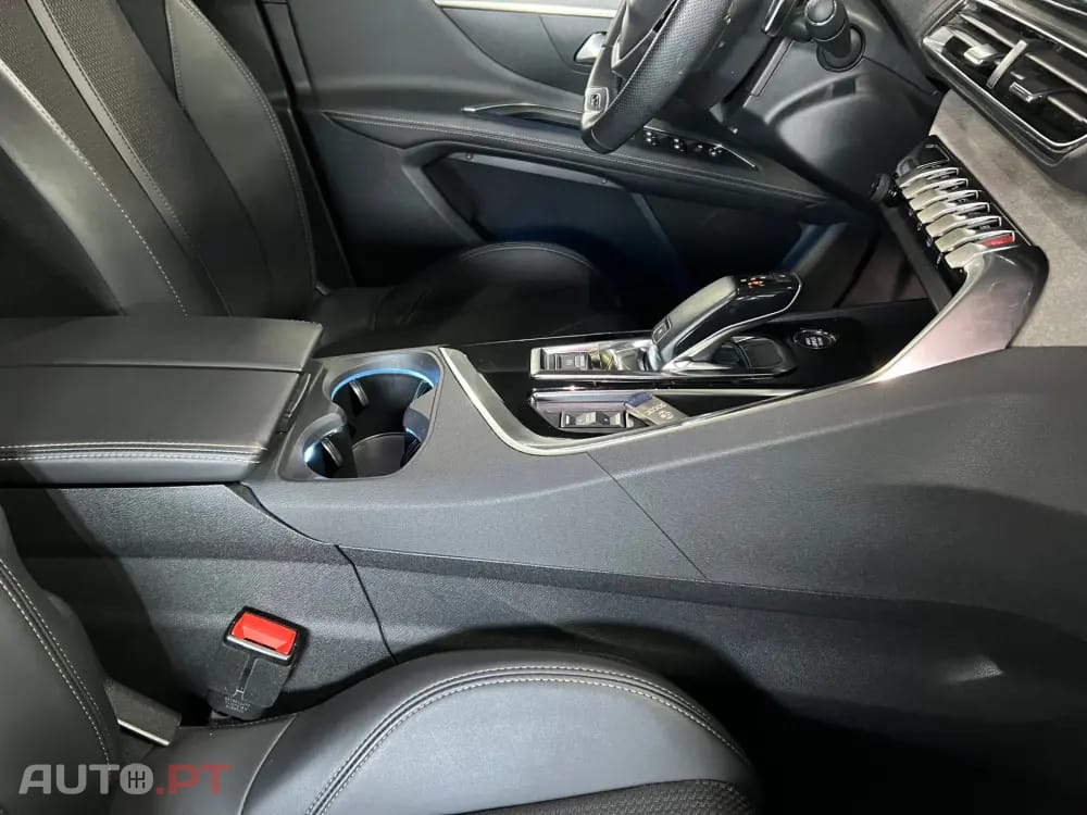 Peugeot 3008 1.6 Hybrid GT Pack e-EAT8