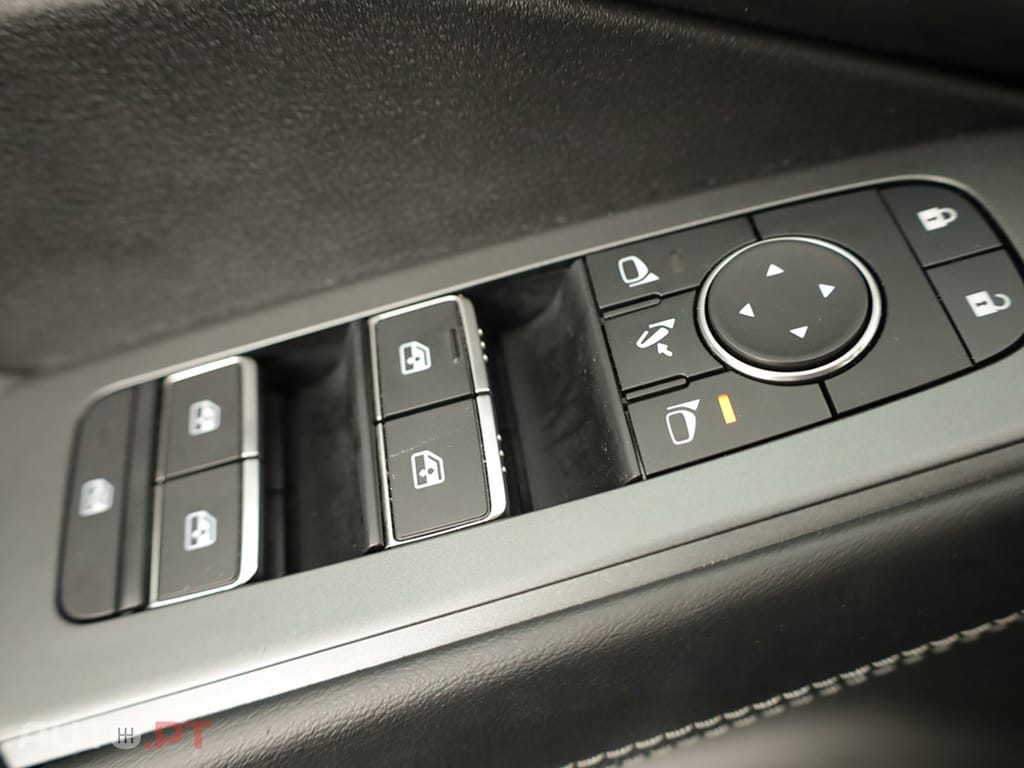 Nissan Qashqai Qashqai 1.3 DIG-T N-Connecta LED Xtronic