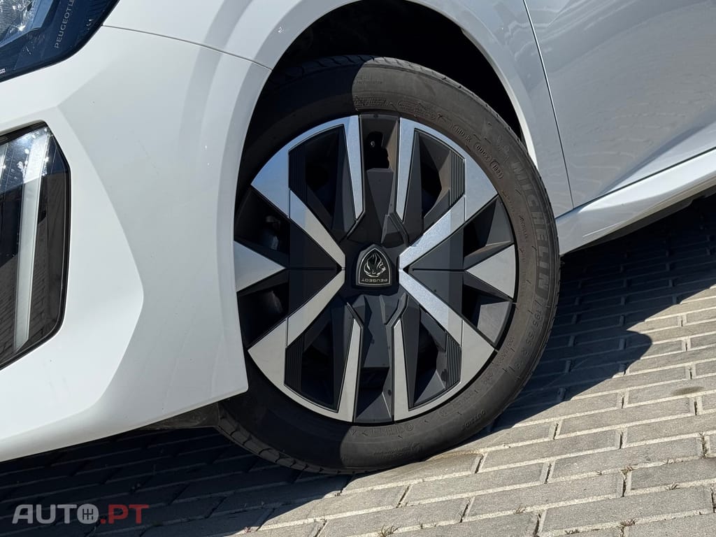 Peugeot E-208 50 kWh Active Pack