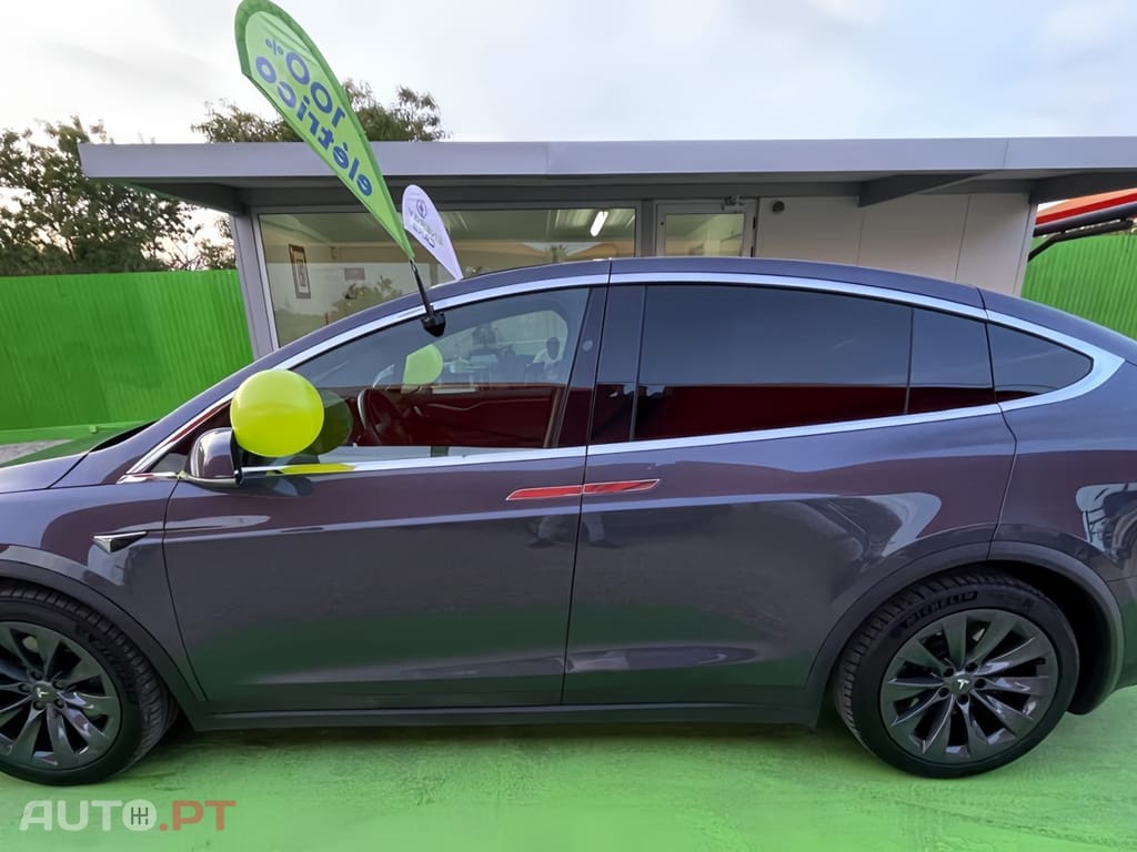 Tesla Model X 100D