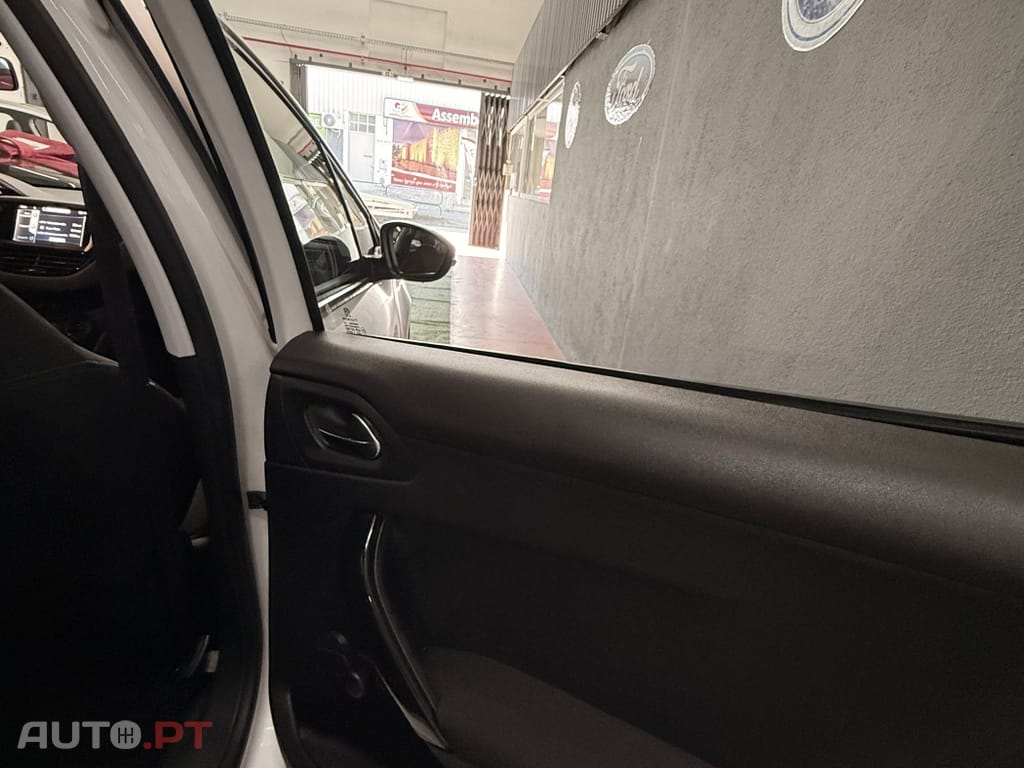 Peugeot 208 68 VTI Active