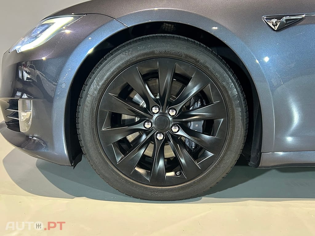 Tesla Model S 75D
