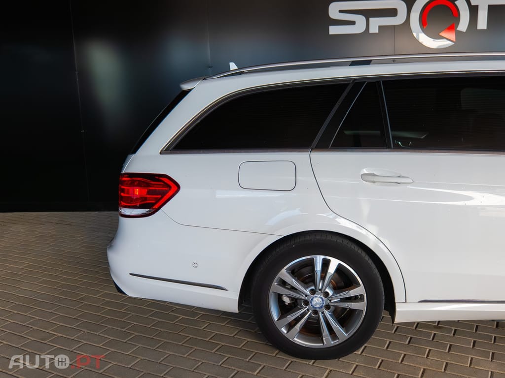Mercedes-Benz E 250 CDi Avantgarde BlueEfficiency Auto.