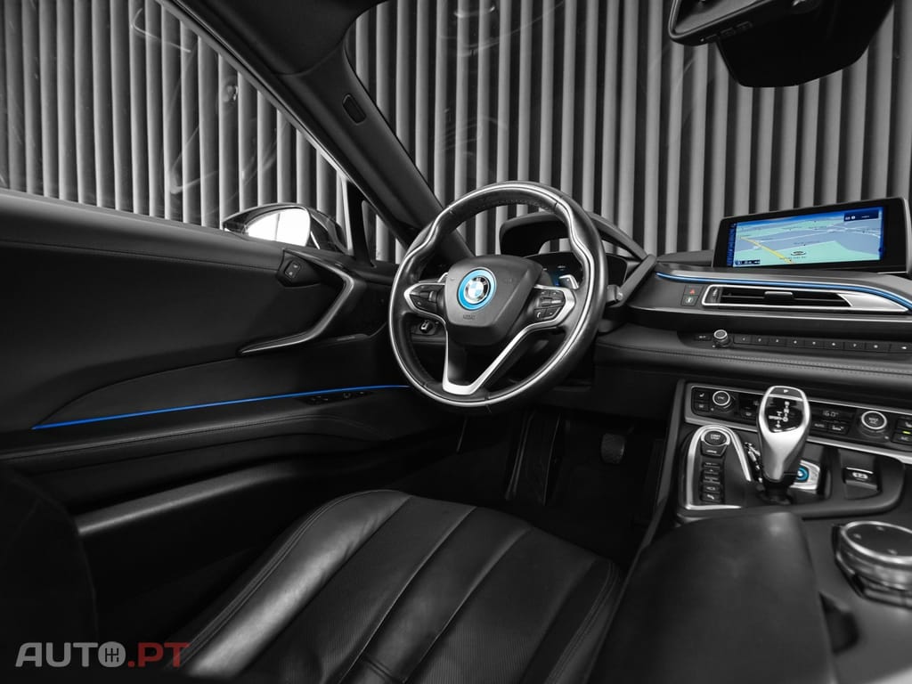 BMW i8 Standard