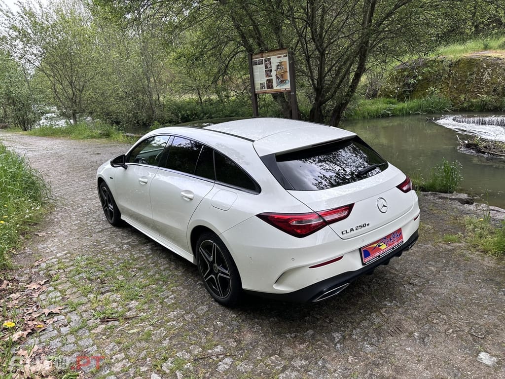 Mercedes-Benz CLA 250 e Shooting Brake AMG Line