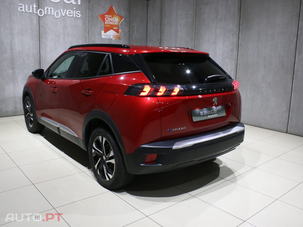 Peugeot E-2008 50 kWh Allure