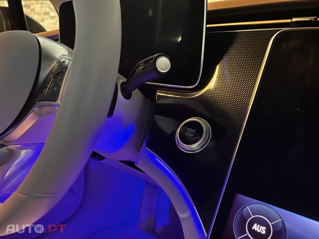 Mercedes-Benz EQE 300 Electric Art