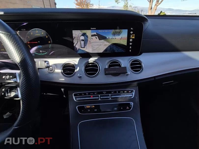 Mercedes-Benz E 300 9G-TRONIC AMG LINE 4 MATIC