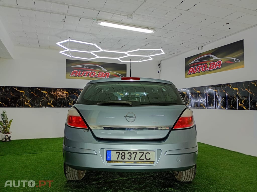 Opel Astra 1.7 CDTI Cosmo M5