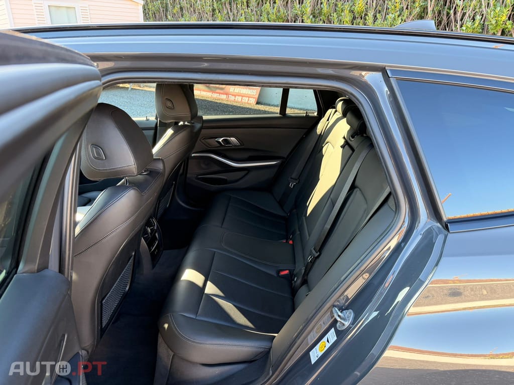 BMW 330 TOURING PACK M