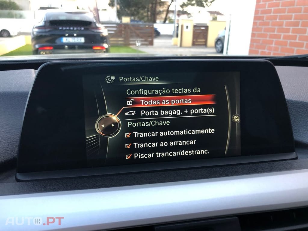 BMW 320 d Sport-Aut. Efficient Dynamics Edition Sport Line