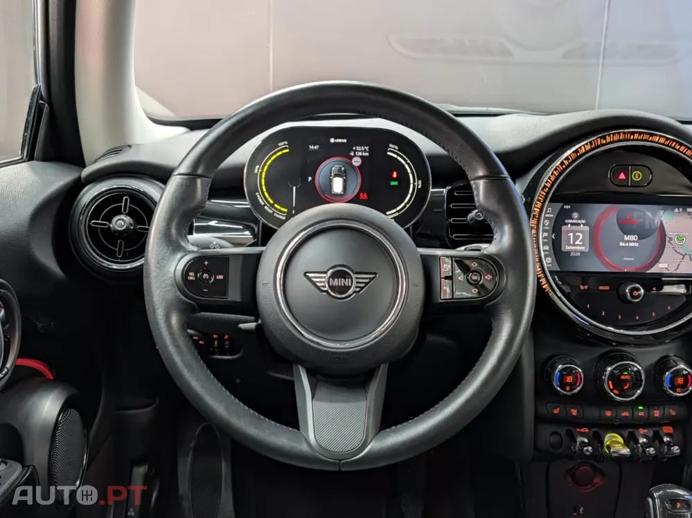 MINI Cooper Cooper SE