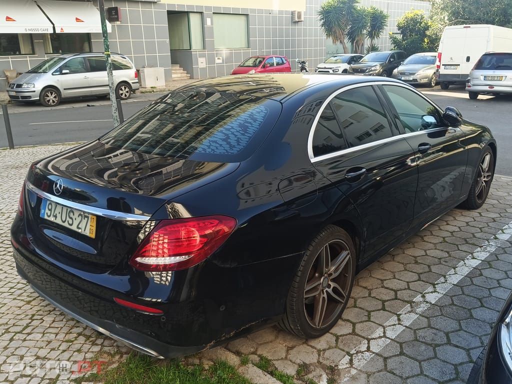 Mercedes-Benz E 220 AMG