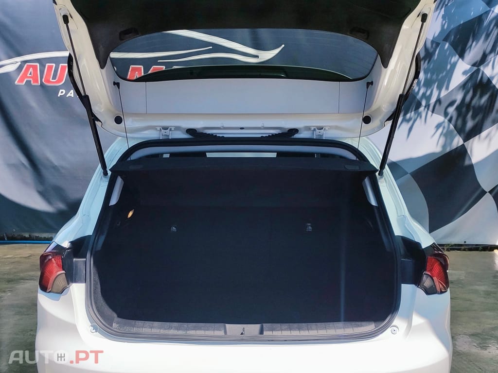 Fiat Tipo 1.3 M-Jet Lounge
