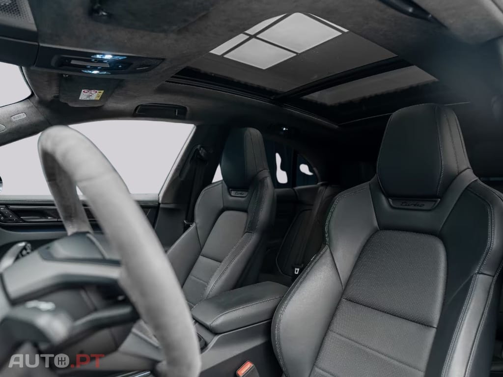Porsche Macan I.V.A DEDUTIVEL Turbo