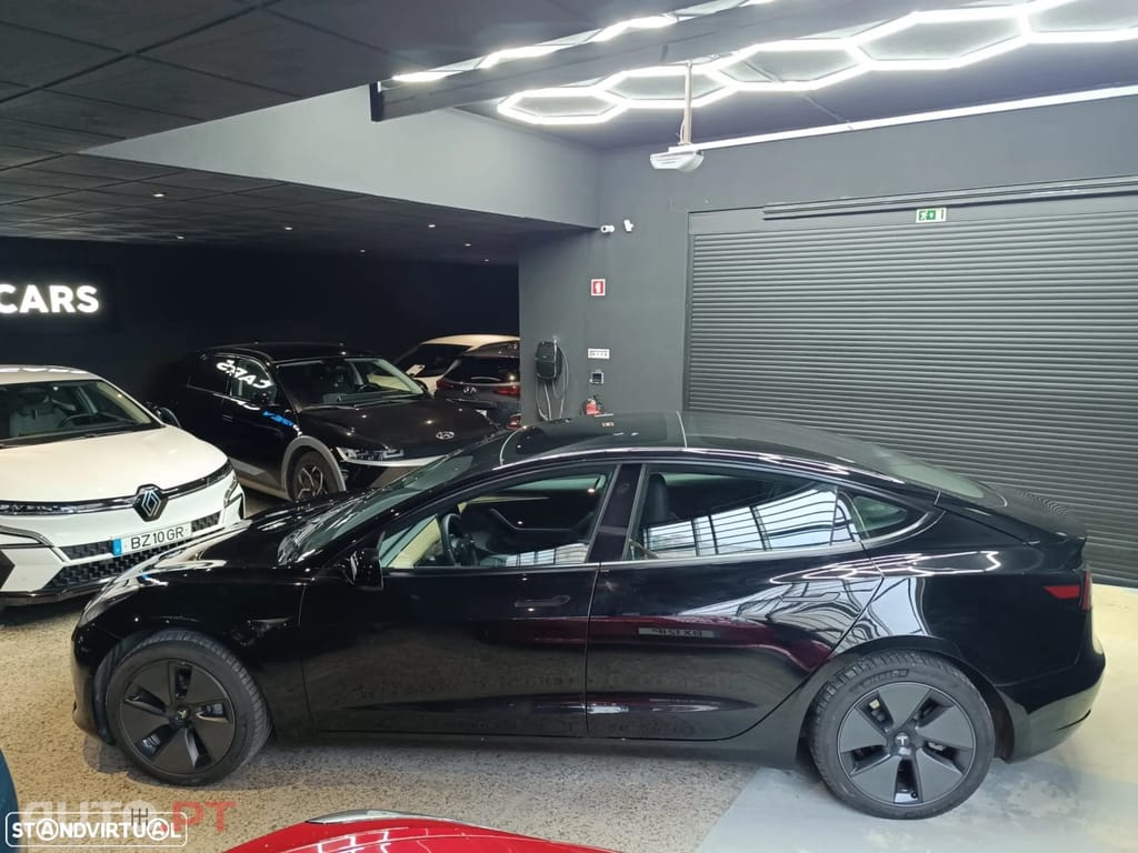Tesla Model 3 Standard Range Plus RWD
