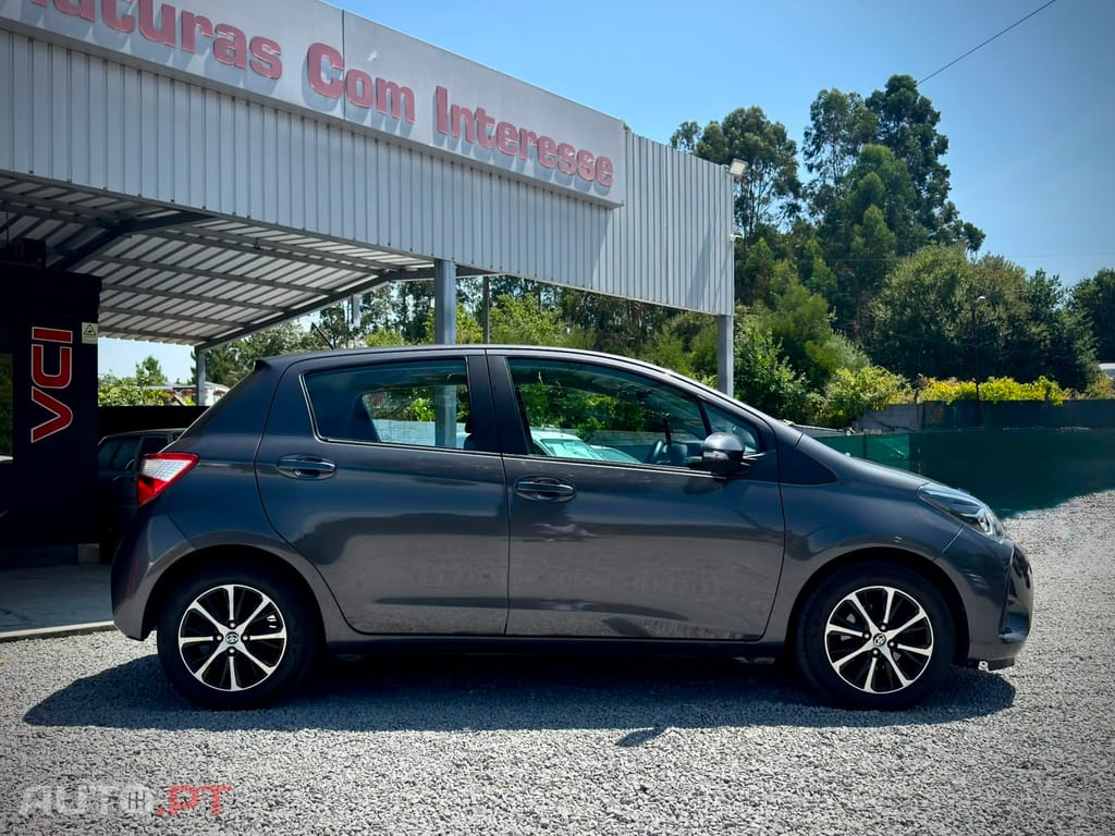 Toyota Yaris 1.0 VVT-I CONFORT