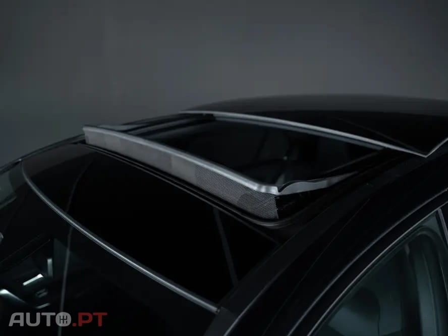 Mercedes-Benz A 250 e AMG Line