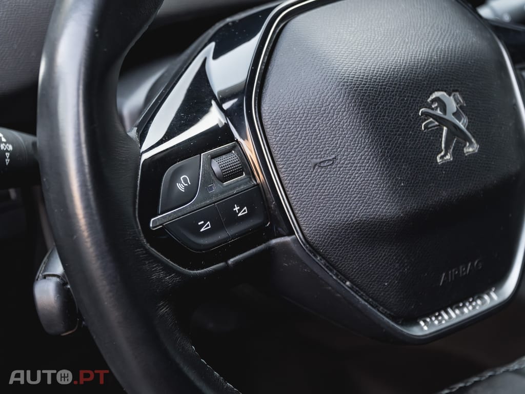 Peugeot 3008 1.5 BlueHDi Crossway