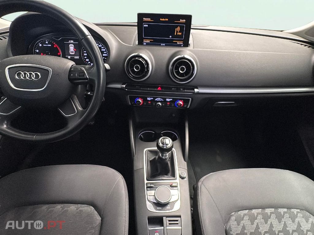 Audi A3 Sportback 1.6 TDI Attraction
