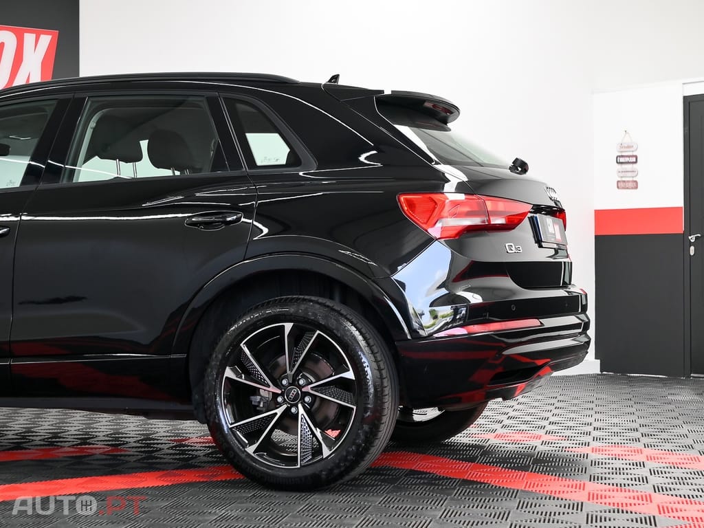 Audi Q3 45 TFSIe S line S tronic