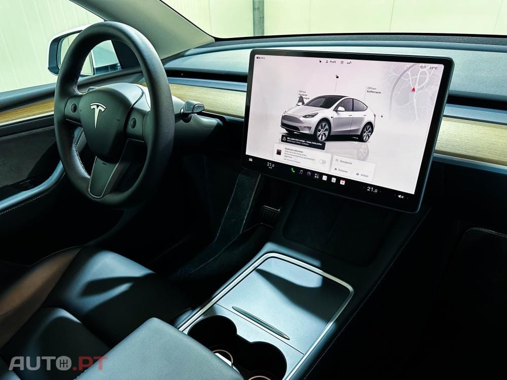 Tesla Model Y Long Range Dual Motor AWD