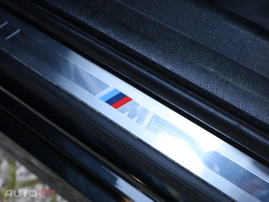 BMW 330 e Touring Pack M Auto.