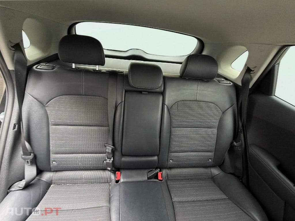 Kia Niro 1.6 GDi HEV Urban