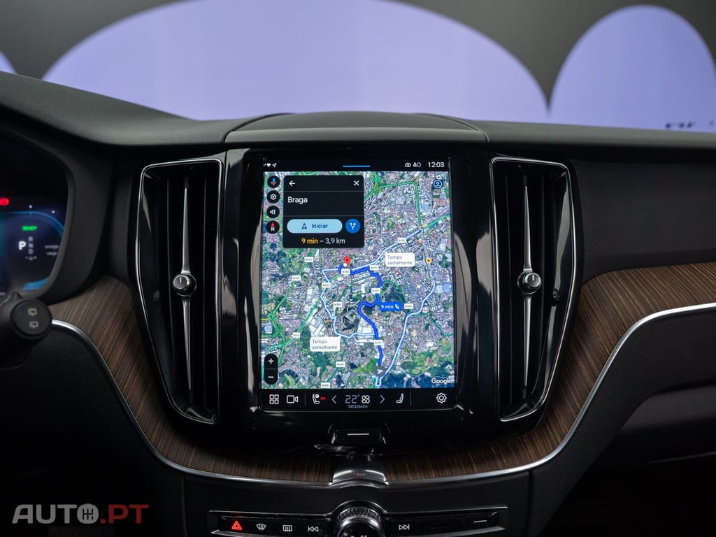 Volvo XC60 2.0 T6 PHEV Plus Dark