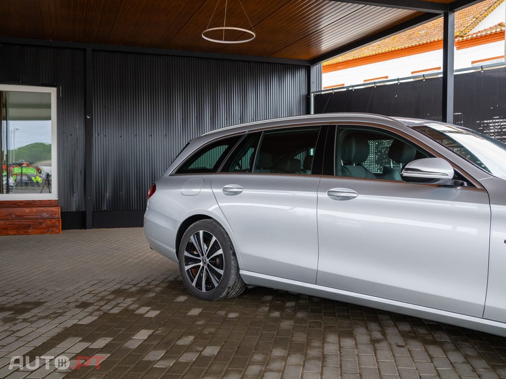 Mercedes-Benz E 300 de Avantgarde