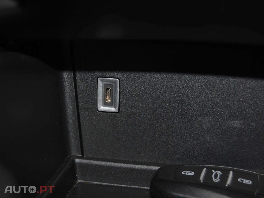 DS DS7 E-Tense Performance Line