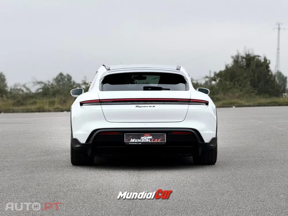 Porsche Taycan 4S