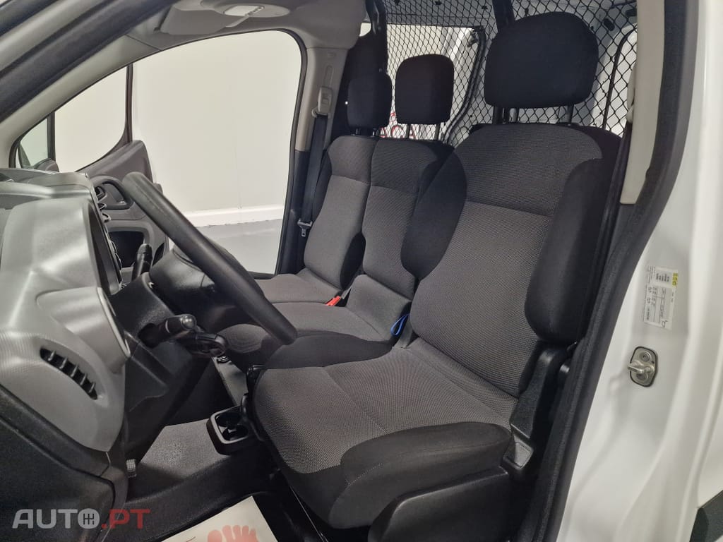 Citroen Berlingo 1.6 BLUEHDI IVA DEDUTIVEL APENAS 15.000KMS
