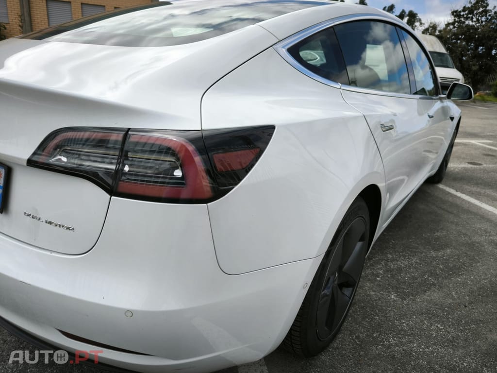 Tesla Model 3 Long Range AWD Dual Motor Performance