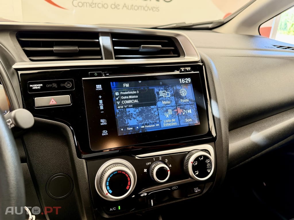 Honda Jazz 1.3 I-VTEC Comfort +Connect. Navi CVT