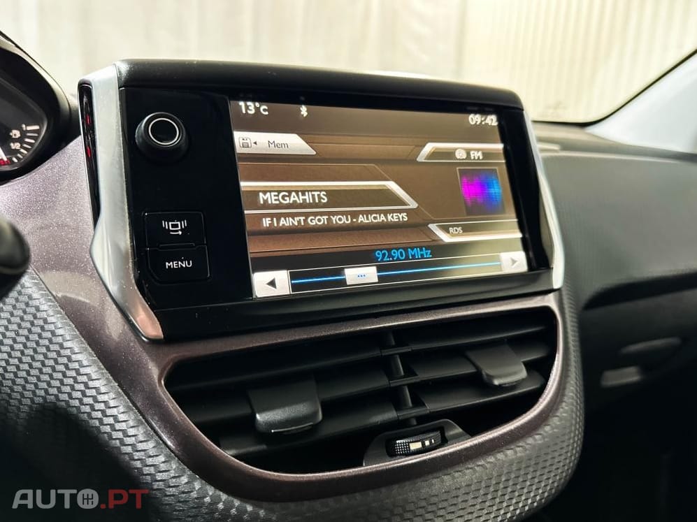 Peugeot 2008 1.6 e-HDi Allure 2-Tronic