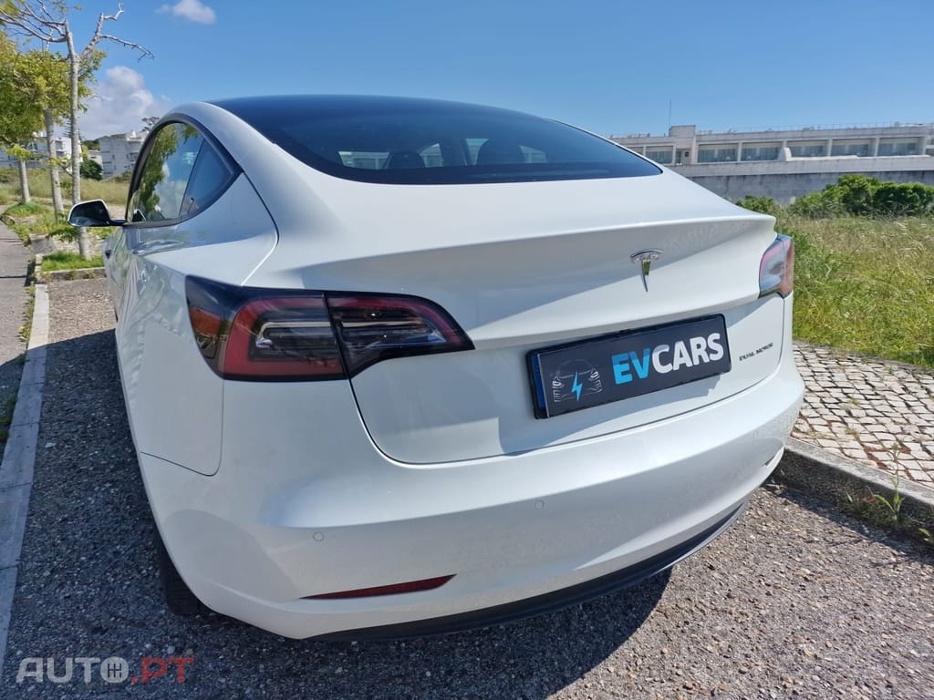 Tesla Model 3 Long Range AWD Dual Motor